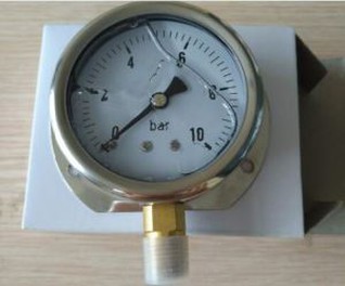 100mm Liquid Oil Pressure Gauge with Three Holes Flange
